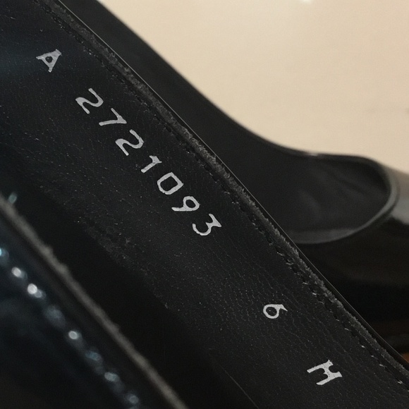 Stuart Weitzman Black Open Toe Heels Size 6M 236 - Picture 8 of 13